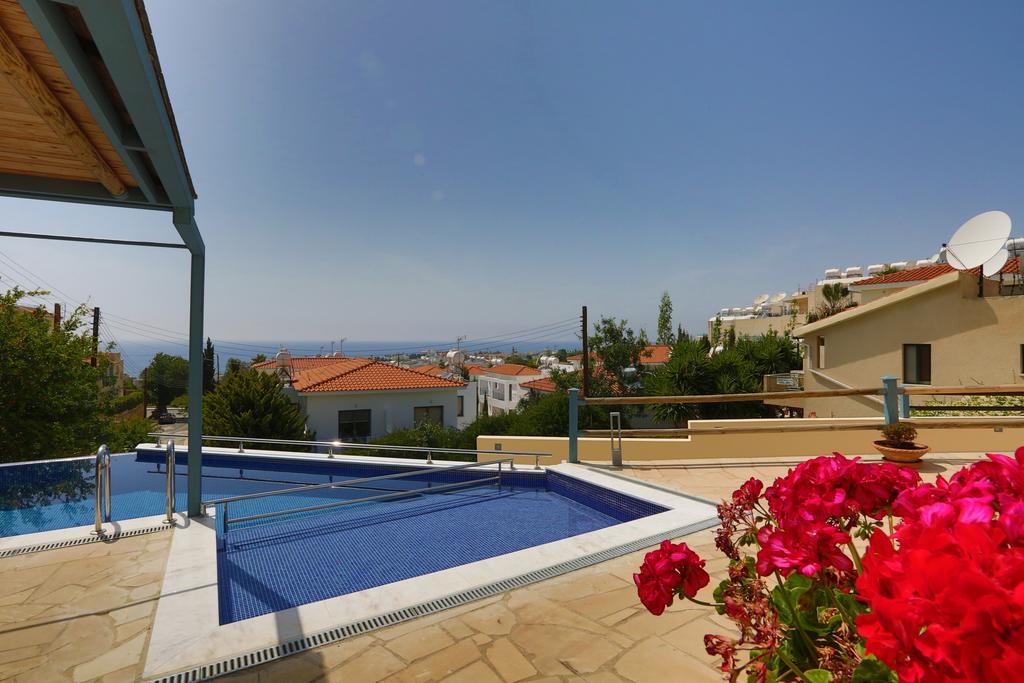 Julipapas Gardens Appartement Paphos Buitenkant foto